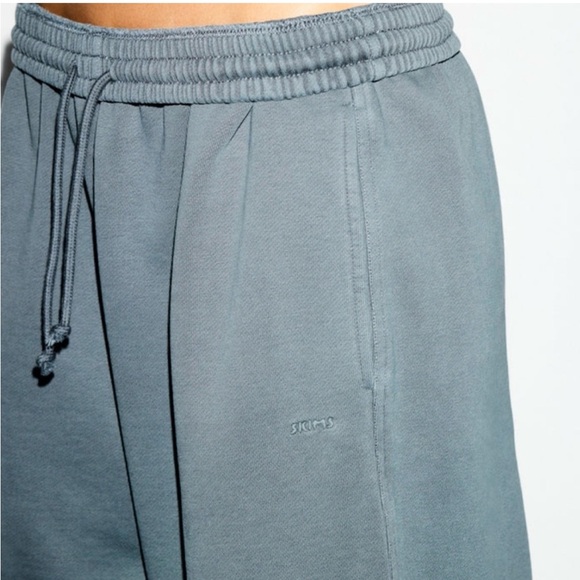 Skims Kim Kardashian Boyfriend Fleece Baggy Straight Leg Sweatpant Zircon Sz XS - Picture 5 of 9